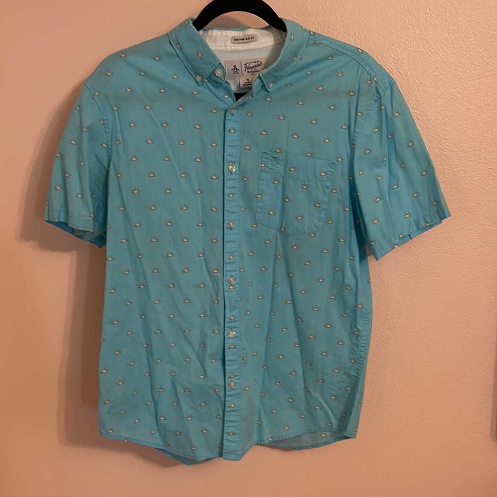 🐧Original Penguin 🐧  blue short sleeved button down with suns ☀️
